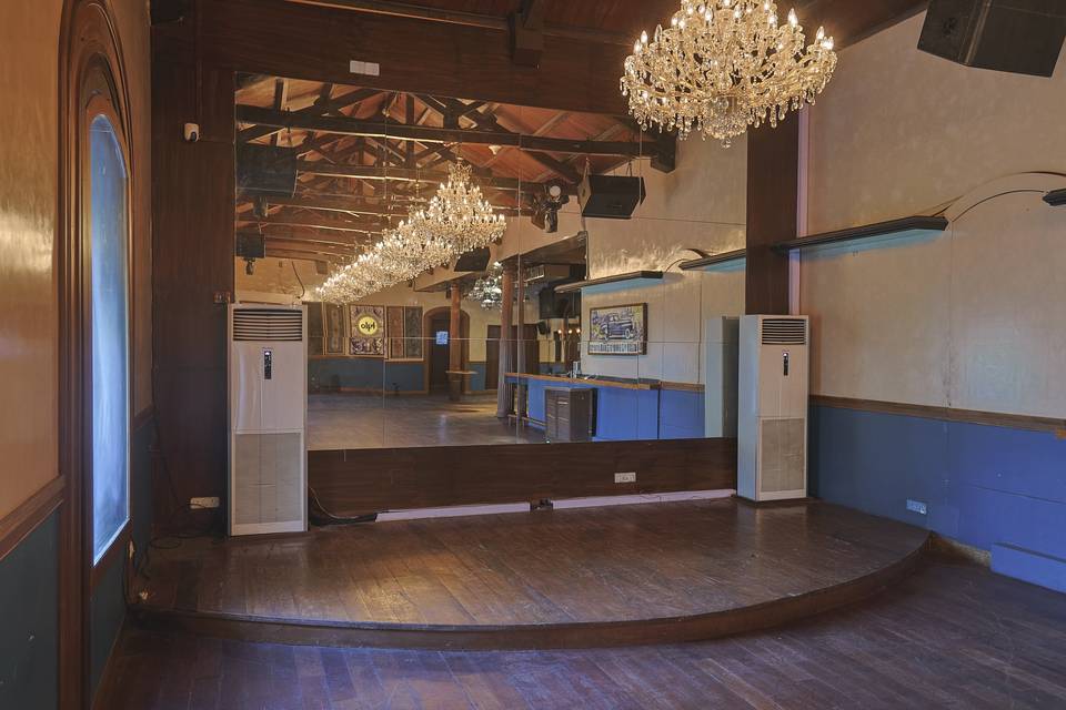 Banquet hallge decor
