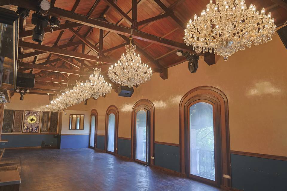 Banquet hall