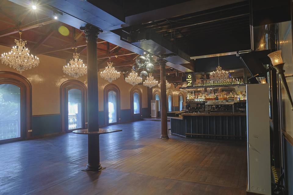 Banquet hall