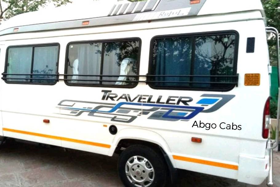 Tempo traveller