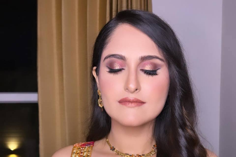 Makeupbysucritakukreja_1701187059_3246114792324683794_1784619075