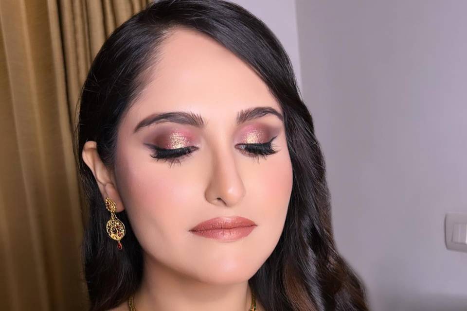 Makeupbysucritakukreja_1701248643_3246631396184161163_1784619075