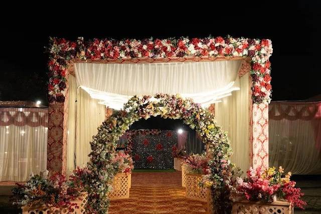 Entrance decor