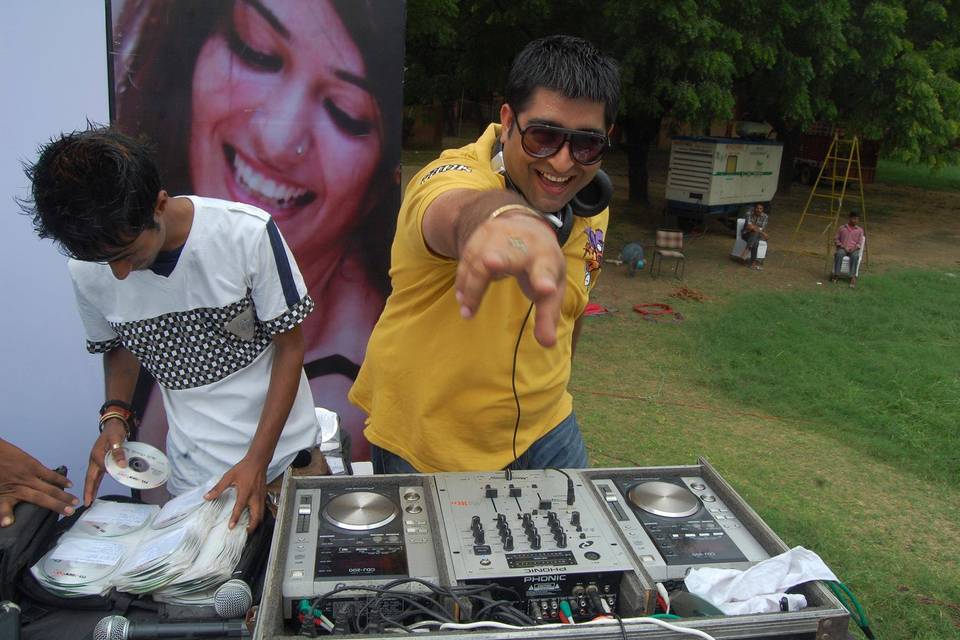 DJ Mukul Vohra