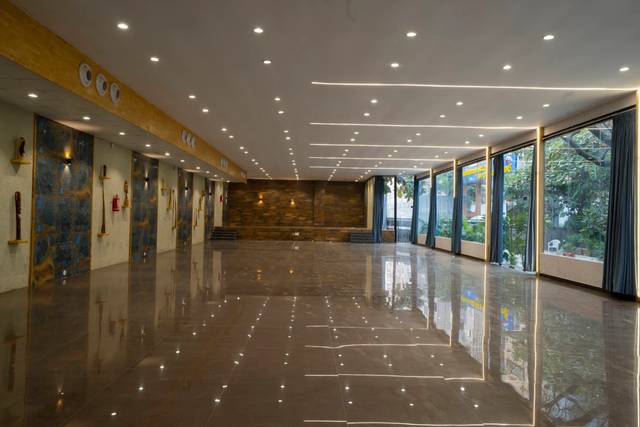 Banquet hall