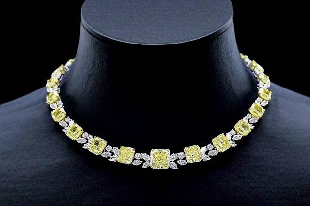 Yellow topaz neckpeice