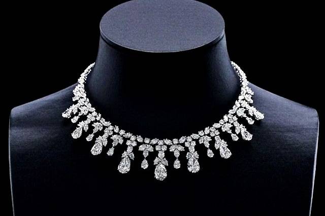 Bridal diamond necklace 2