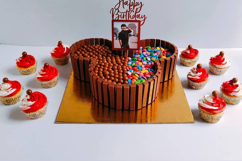 Kitkat cake