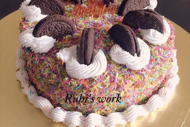 Choco Vanilla Two Tier Engagement Cake | Engagement Cake | Guwahati Online  Bazaar