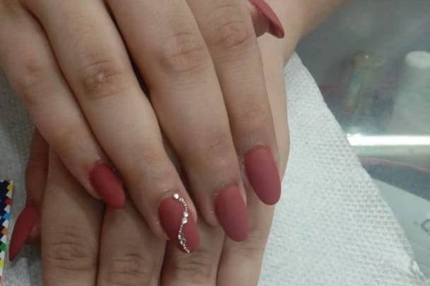 Pretty woman By Ashita Batra - Nail extensions of hand and feet At Pretty  Woman salon, Agra! Book your appointment for the best shades and new nail  art designs ! #nailextensionsagra | Facebook