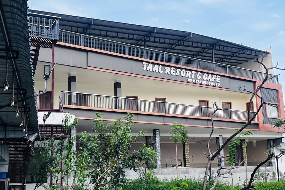 Taal Resort & Cafe
