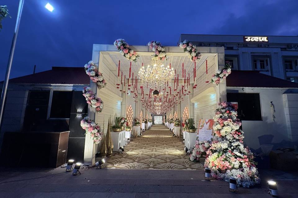 Entrance decor
