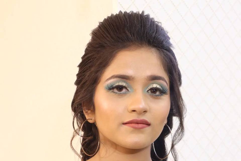 Roshni Telkar Makeover