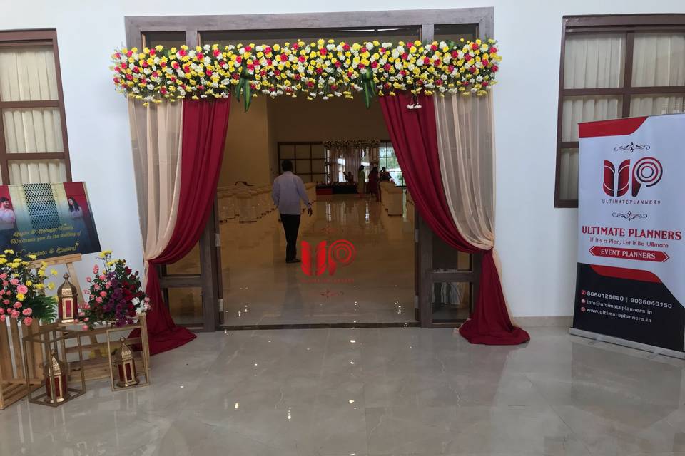 Entrance Decor