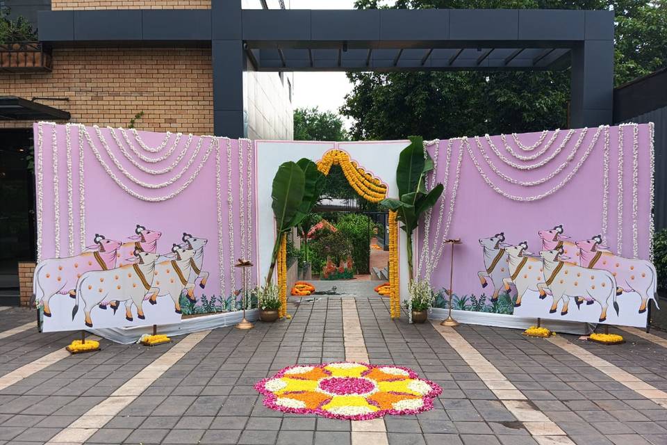 Entrance decor