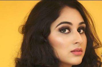 Party makeup