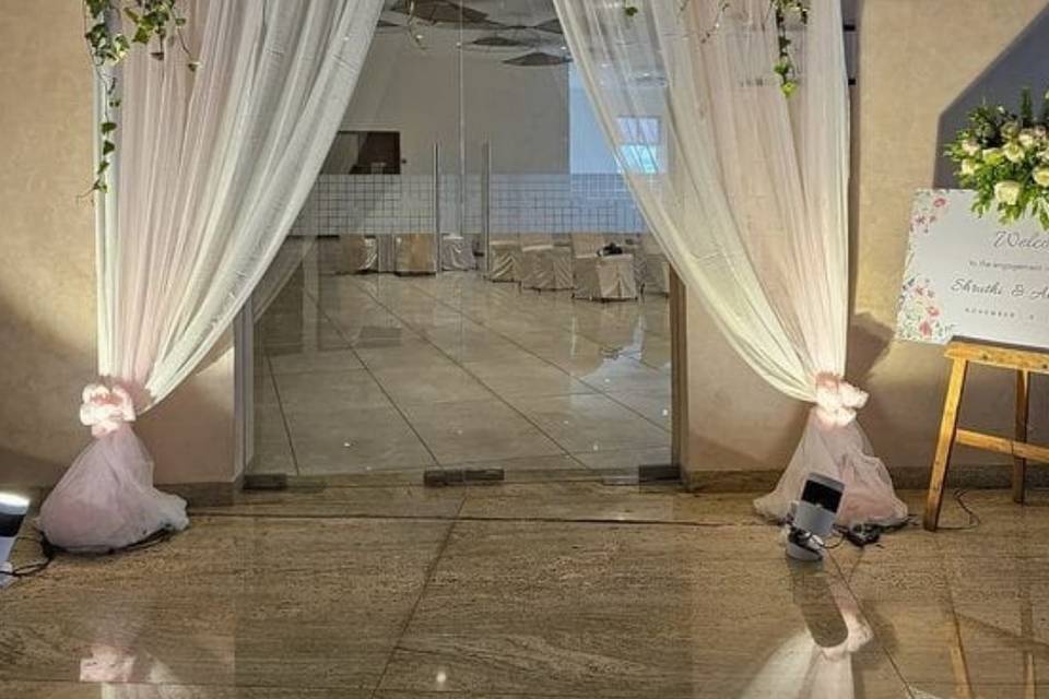Entrance decor