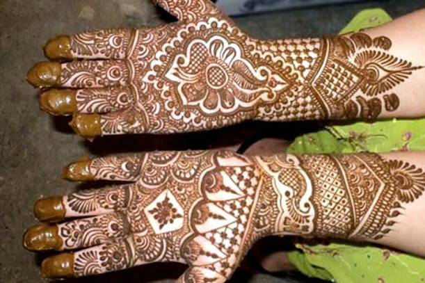 Pawan mehendi art