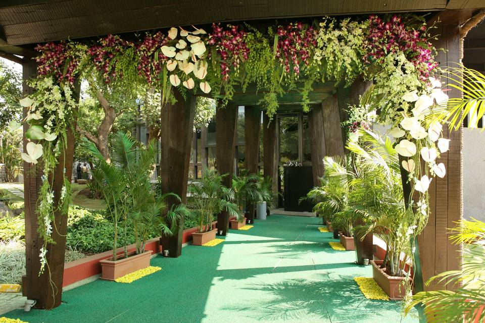 Entrance decor