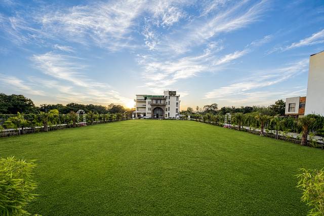 Lawn area
