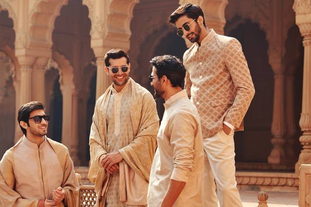 7 Traditional Dapper Outfit Ideas For Kerala Grooms - Betterhalf