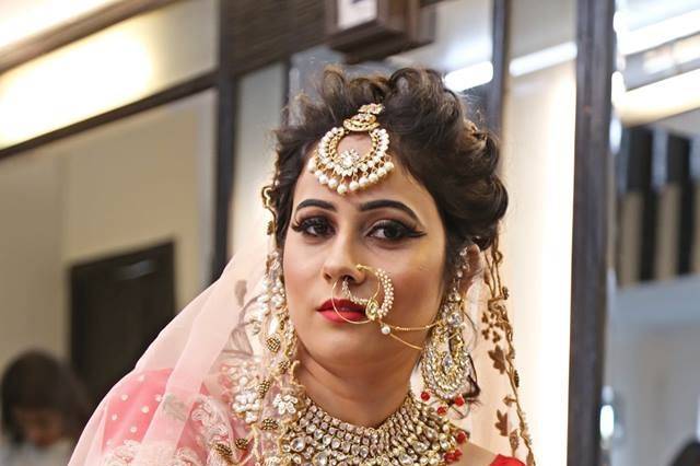 Bridal makeup