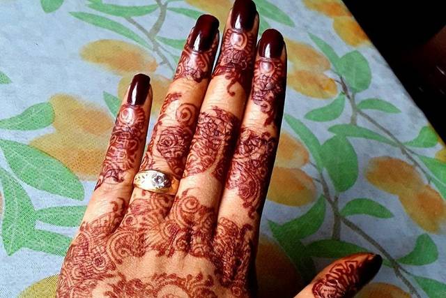 Mehndi in Assam – Nicelocal.in