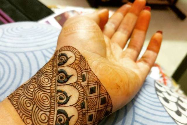 Best Mehndi Artists in Guwahati| Book Mehndi Designs in Guwahati