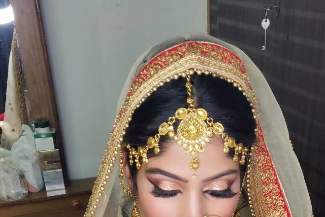 Bridal makeup