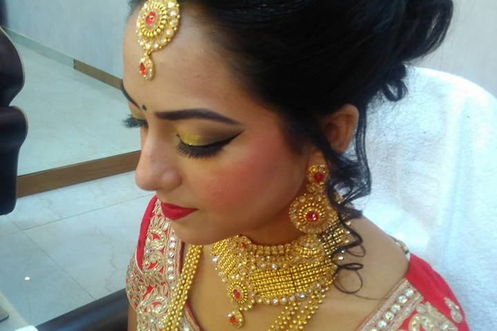 Bridal makeup