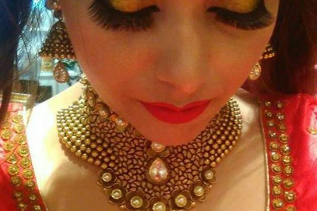 Shalini.K Professional Makeup Stylist - Creative Artist