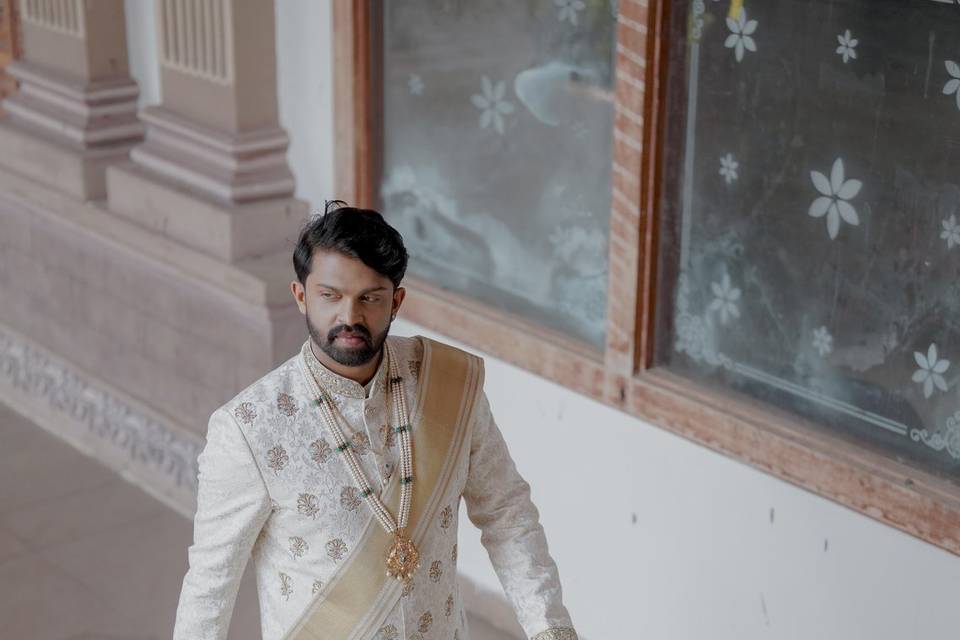 Groom