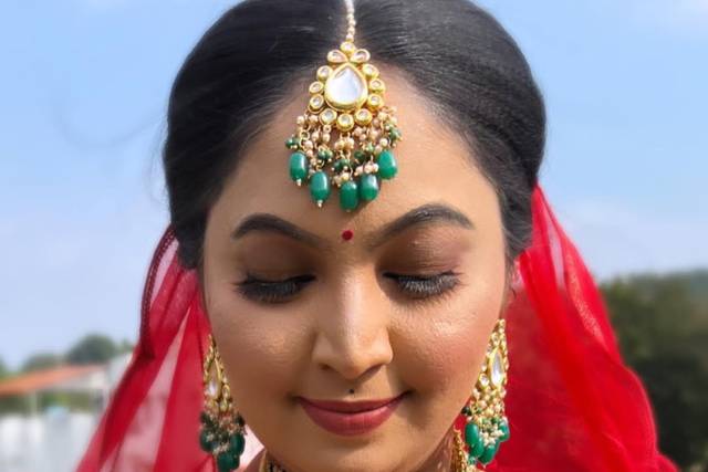Bridal makeup