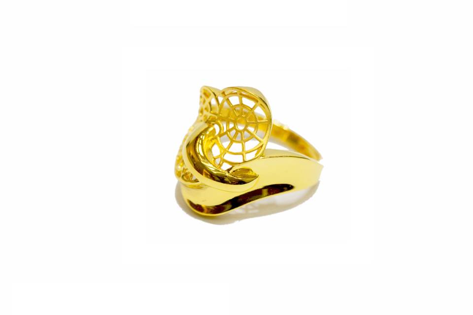 Designer ring