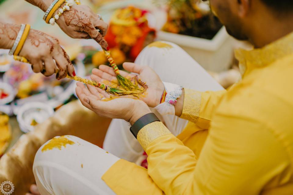 Aashish & Anjanaa Haldi