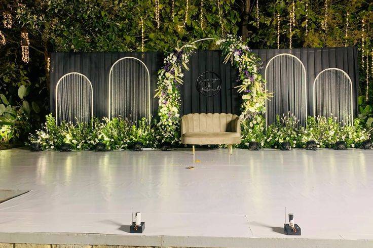 Stage decor