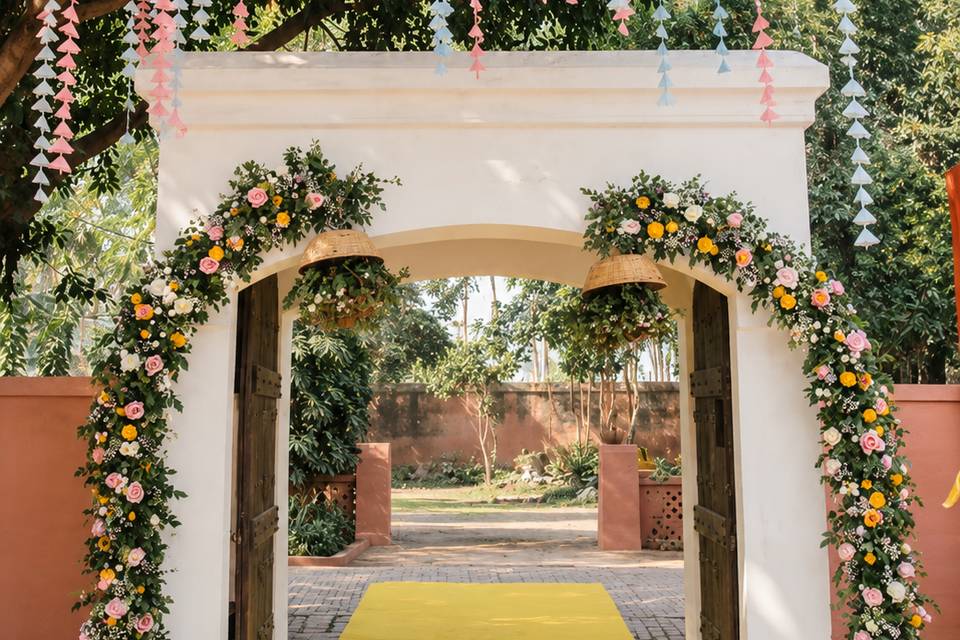 Walkway Decor
