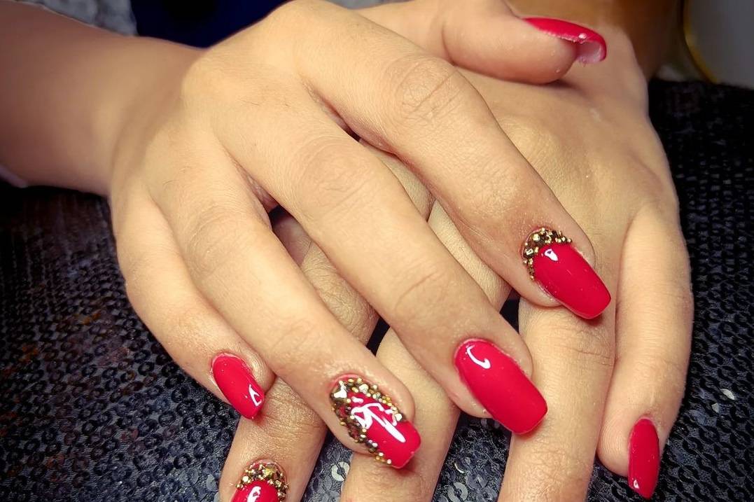 Top Beauty Parlours For Nail Extension in Ahmedabad - Best Beauty Parlors  For Acrylic Nail Extension - Justdial