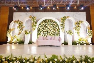 Happy Begins Wedding and Event Planner