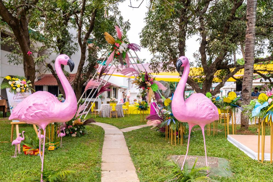 Pool Venue Decor