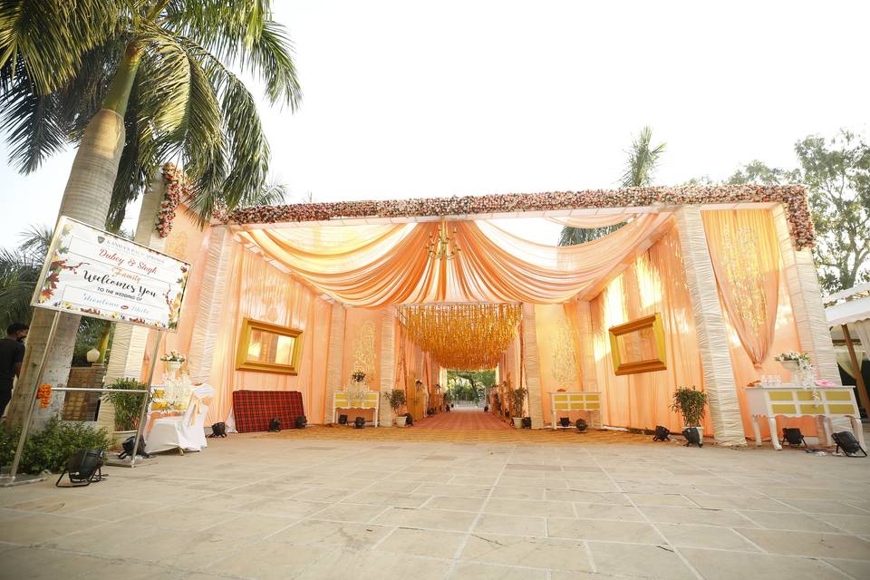 Entrance decor