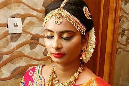 Mithra Bridal Makeup Artist, Chennai