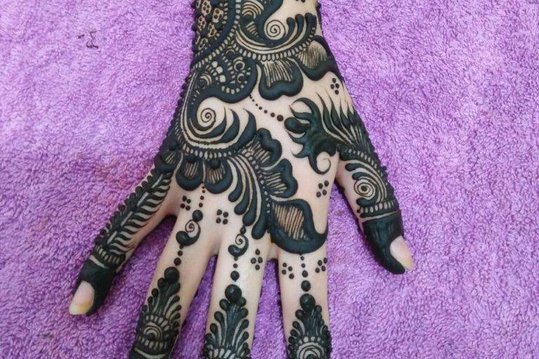 Vicky Mehandi Art