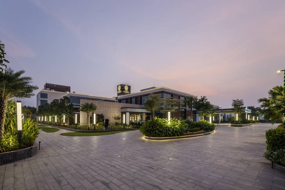 Aparna 17 Degrees North Club