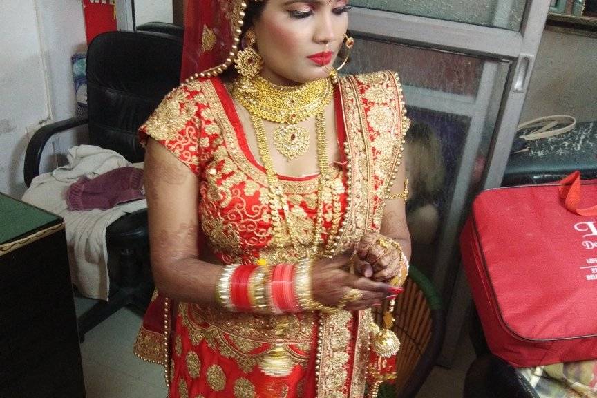 Akriti Beauty Parlour,, Sector 7, Dwarka