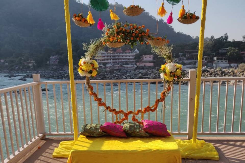 Haldi Seating