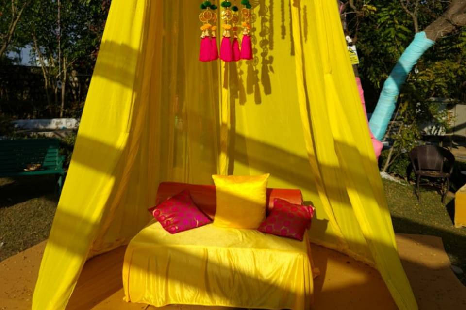 Haldi Seating