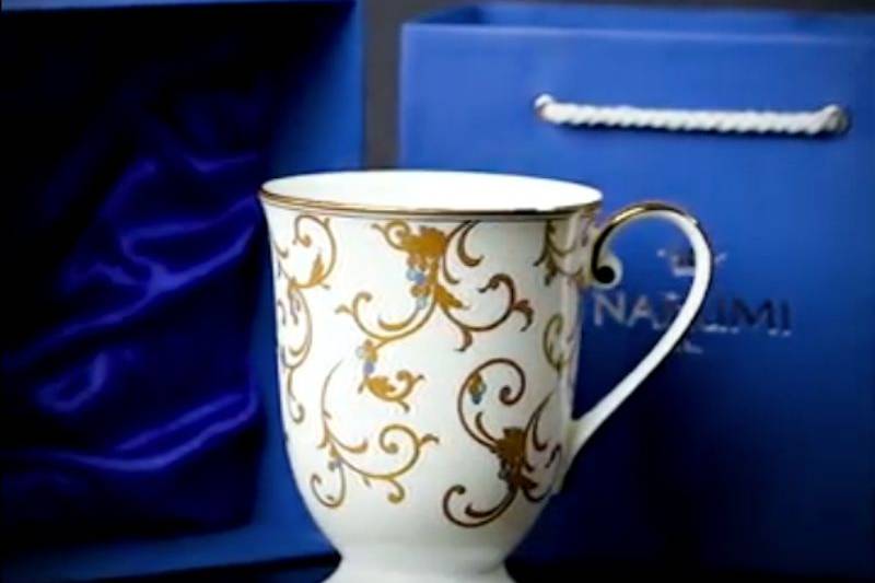 Narumi 18K Gold-Rimmed Tea Cup