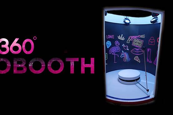 Selfie Booth For Functions at Rs 15000, Digital Photo Booth in Nashik