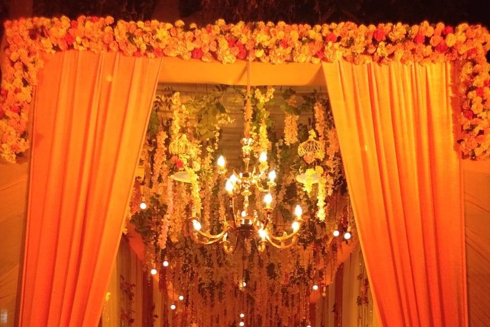 Entrance decor